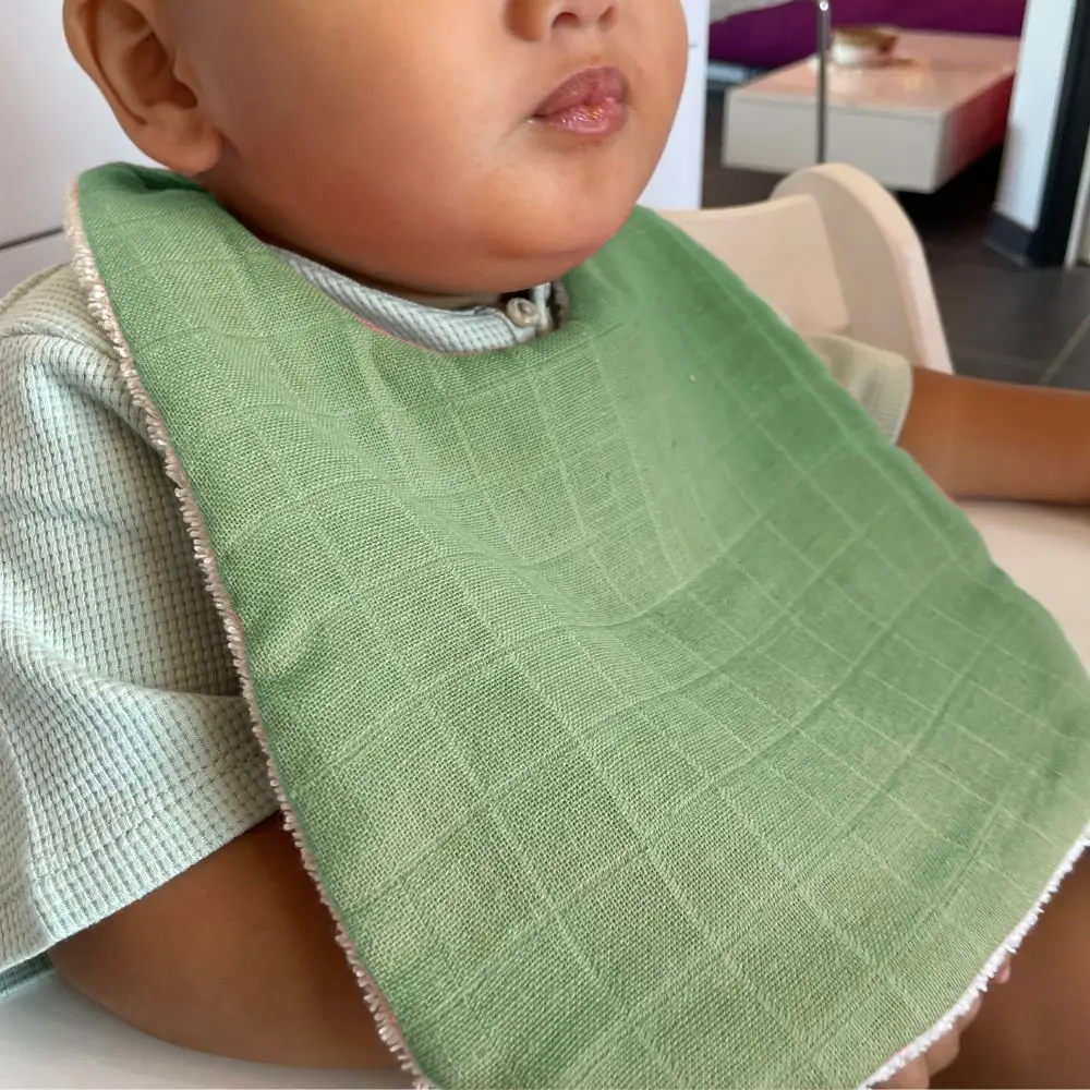 Babero de Algodón Orgánico GOTS® - Pitigaia ( Varios colores) - Imagen 4